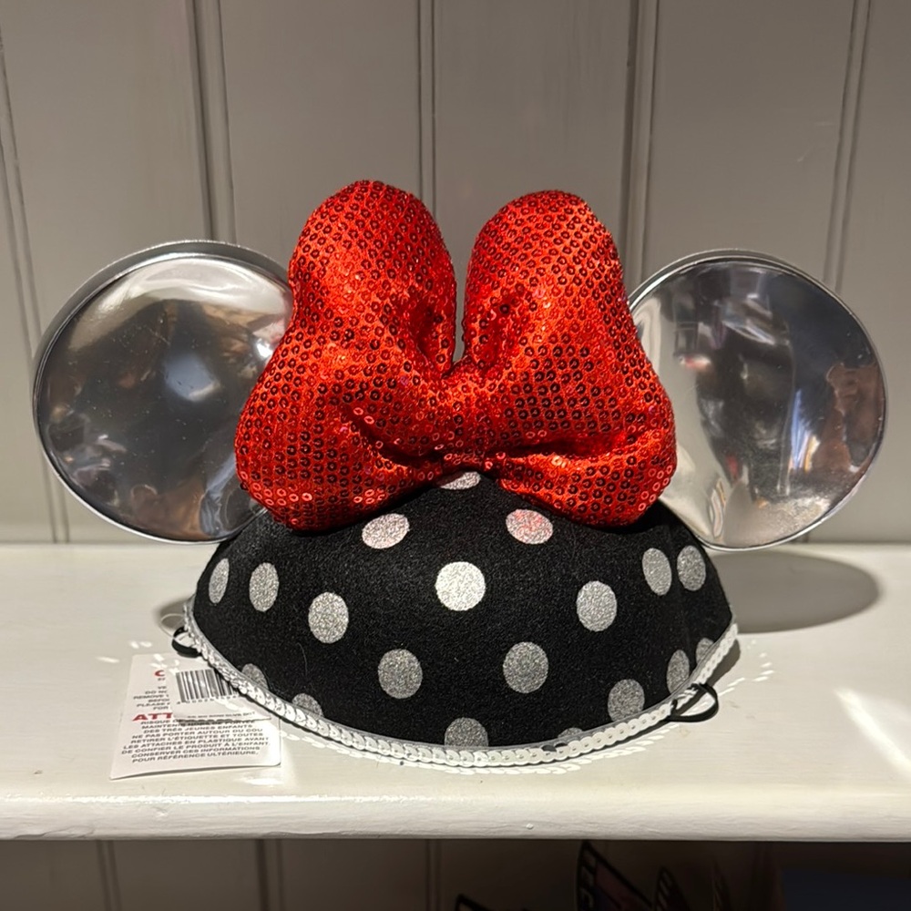 Disney Minnie Mouse Ears with Red Bow